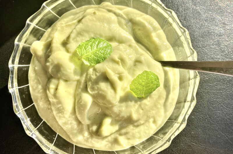 REFRESHING MINT, AVOCADO AND CELERY ICE CREAM