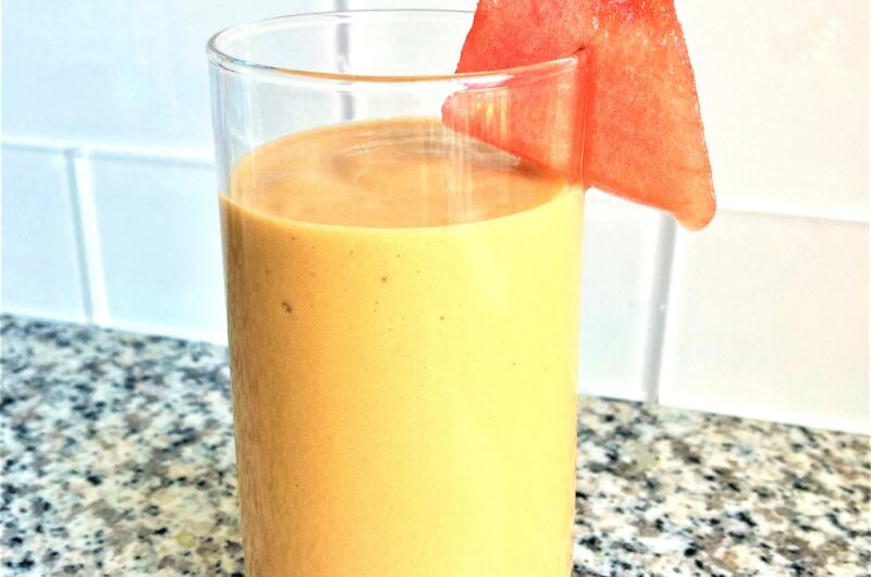 CAULIFLOWER, AVOCADO, MELON AND BANANA SMOOTHIE